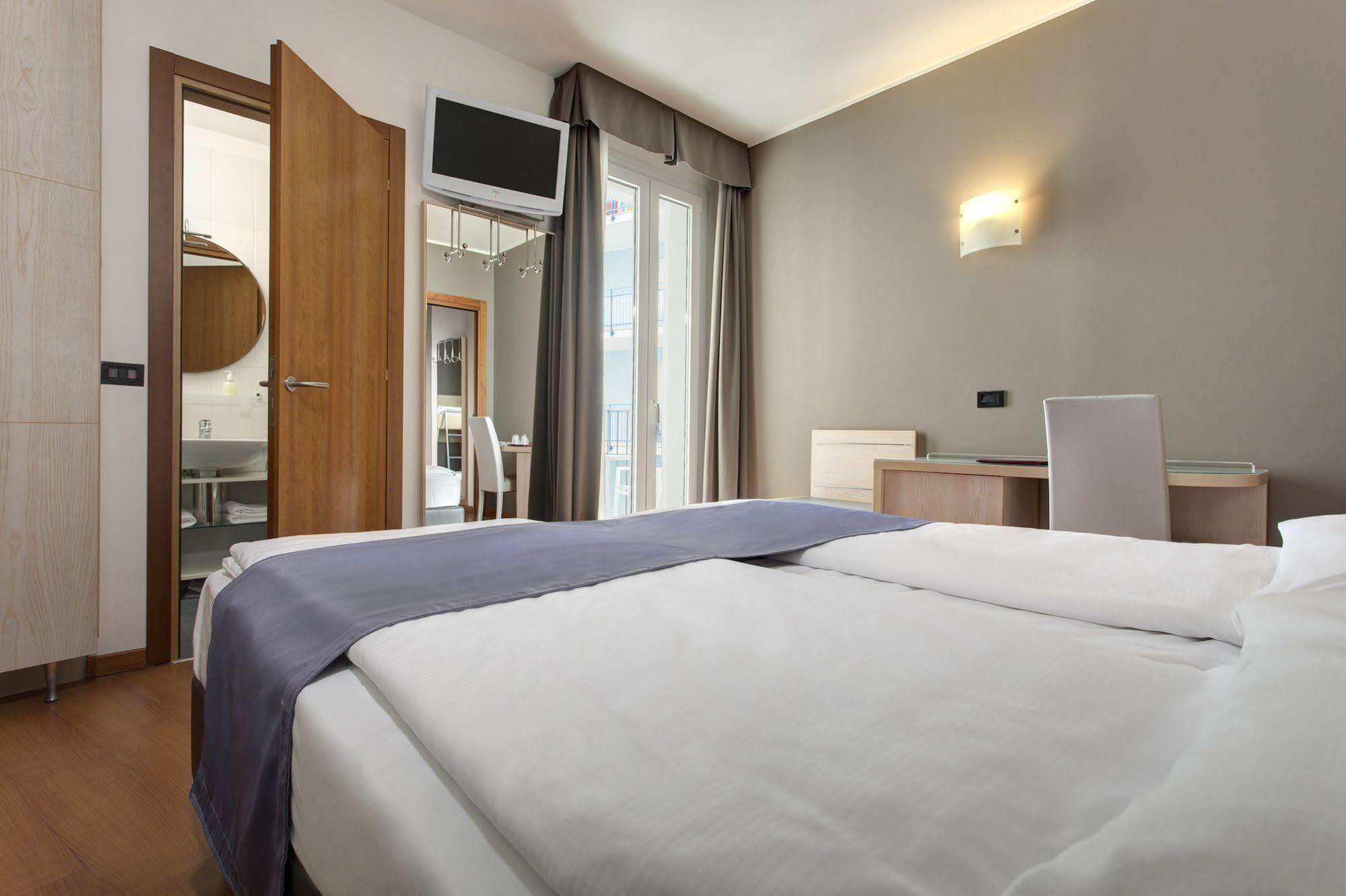 Victoria Frontemare Beach & Spa Hotel Jesolo Ngoại thất bức ảnh