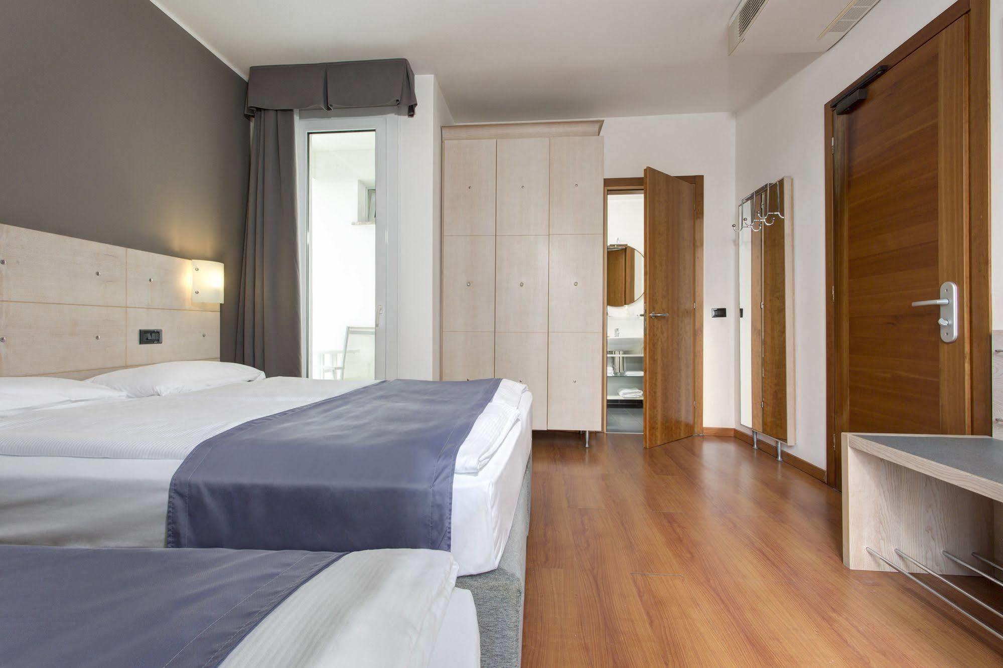 Victoria Frontemare Beach & Spa Hotel Jesolo Ngoại thất bức ảnh